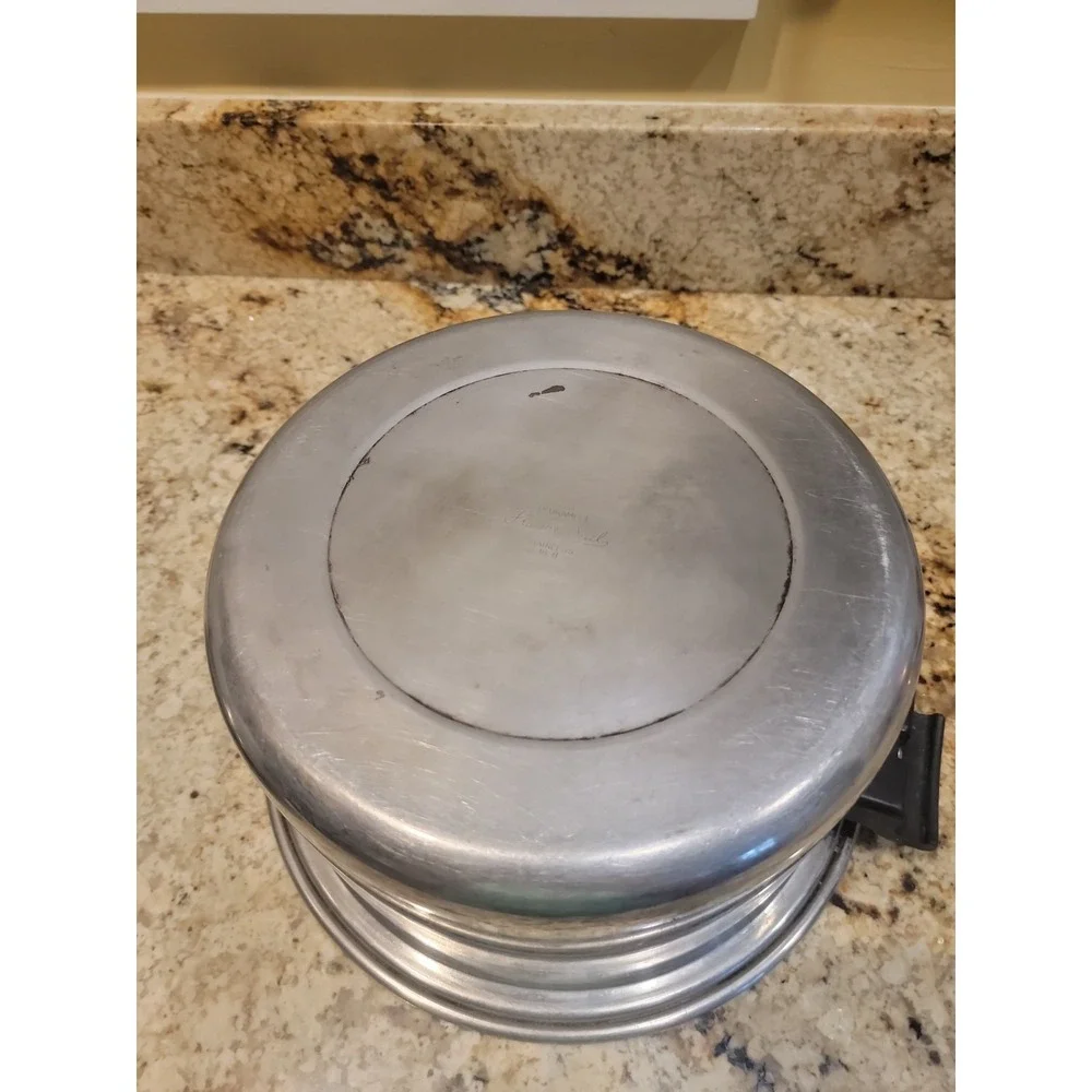 Vintage Flavorseal by Pluramelt  Stainless Steel 18-8 6QT Sauce Pot